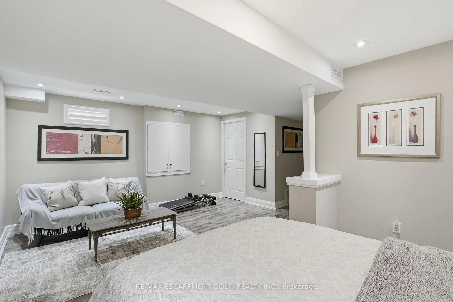 Photo 33 of 68 Rockhaven Lane, Hamilton, Waterdown — HOMEH