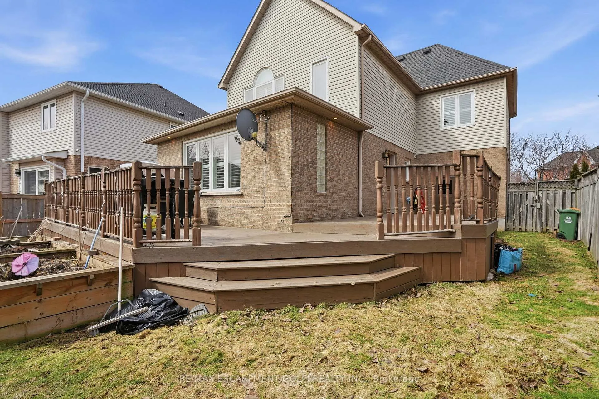 Photo 40 of 68 Rockhaven Lane, Hamilton, Waterdown — HOMEH
