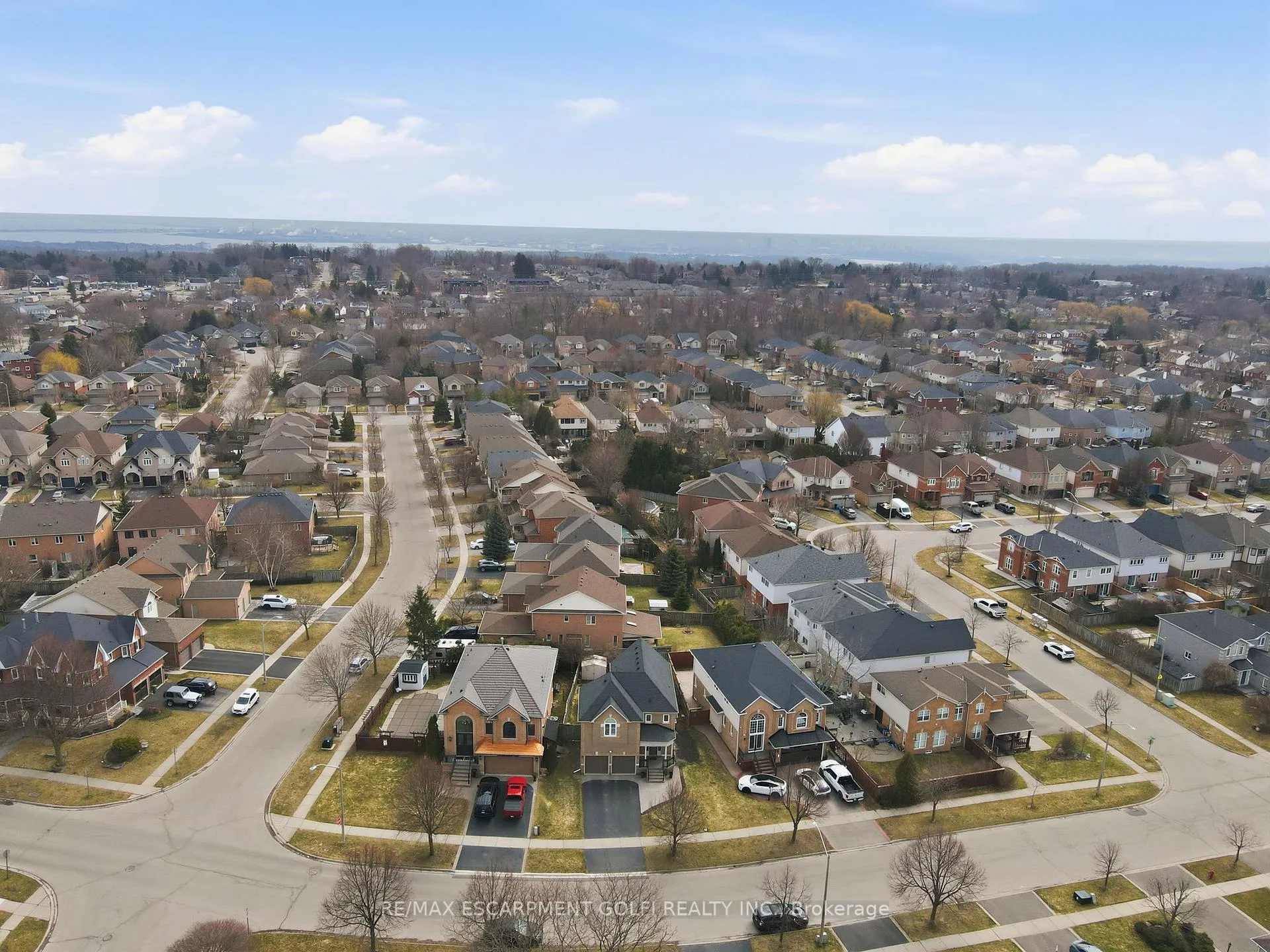 Photo 43 of 68 Rockhaven Lane, Hamilton, Waterdown — HOMEH