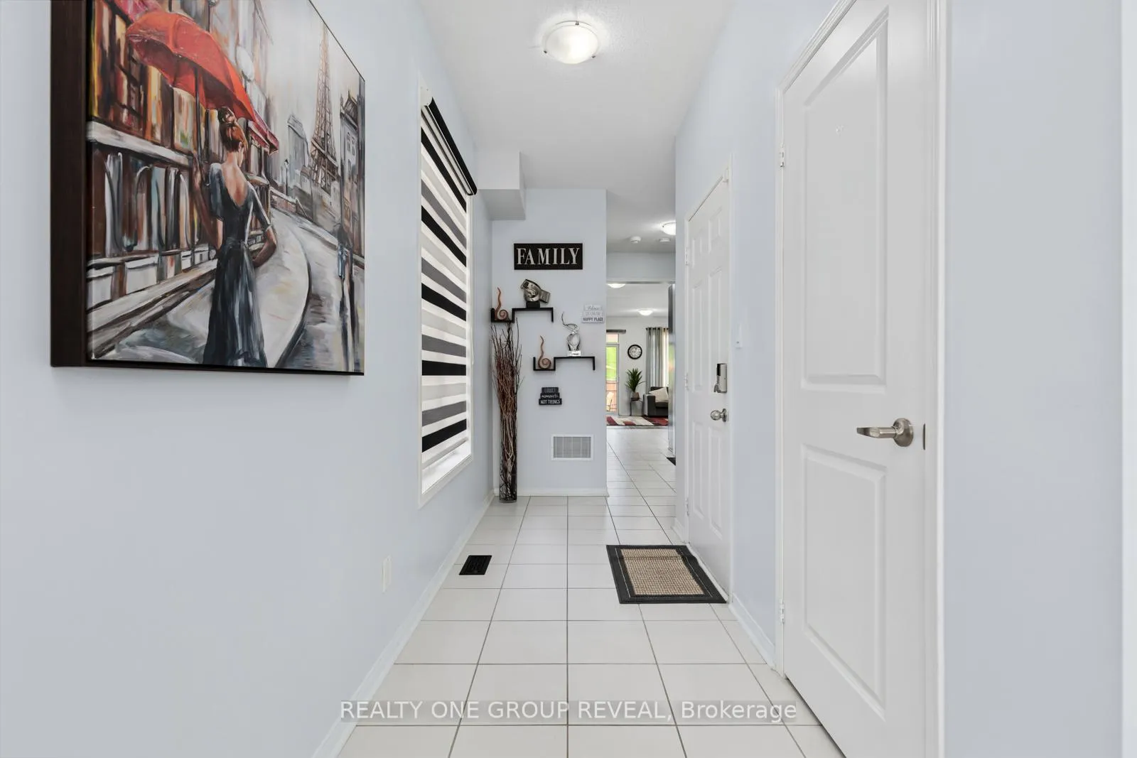 Photo 6 of 2 Rimrock Crescent, Whitby, Williamsburg — HOMEH