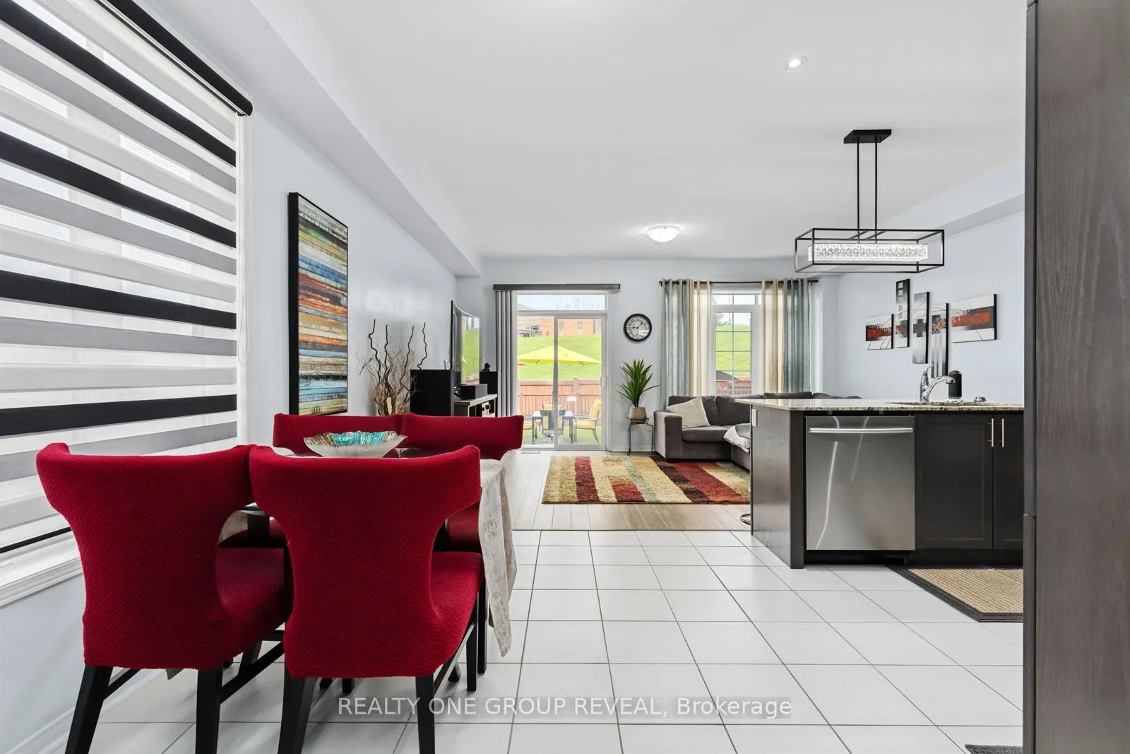Photo 8 of 2 Rimrock Crescent, Whitby, Williamsburg — HOMEH