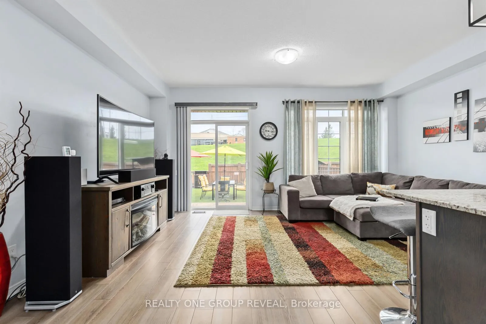Photo 16 of 2 Rimrock Crescent, Whitby, Williamsburg — HOMEH