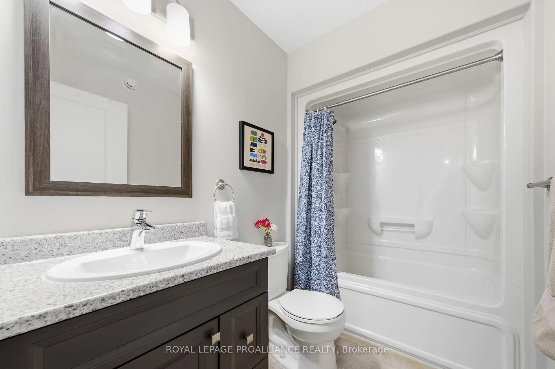 Photo 8 of 21 Lehtinen Crescent, Belleville, Belleville Ward — HOMEH
