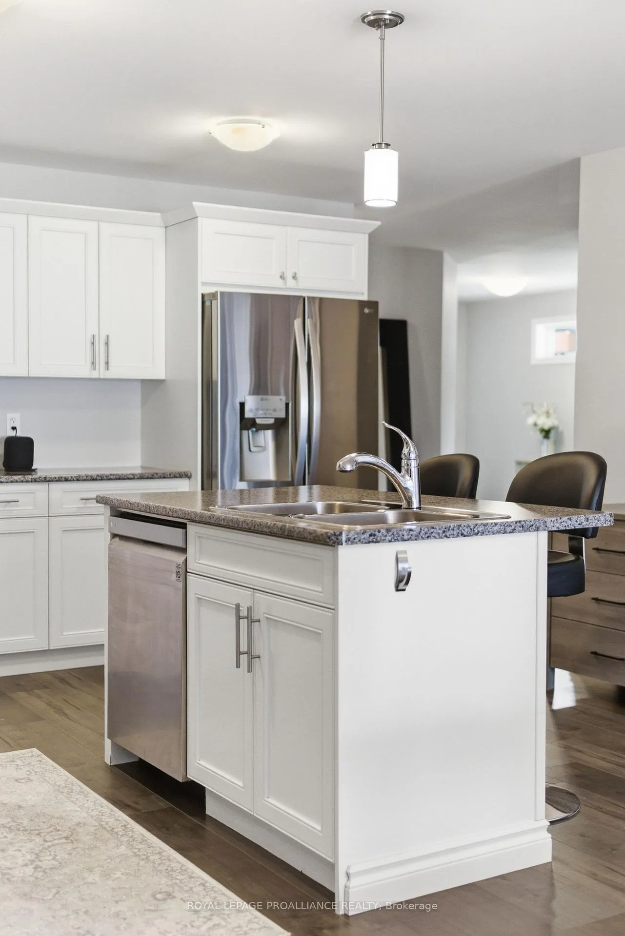 Photo 11 of 21 Lehtinen Crescent, Belleville, Belleville Ward — HOMEH