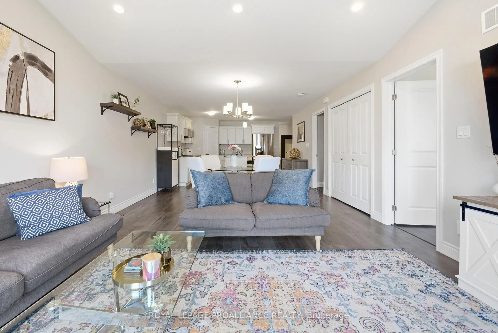 Photo 19 of 21 Lehtinen Crescent, Belleville, Belleville Ward — HOMEH