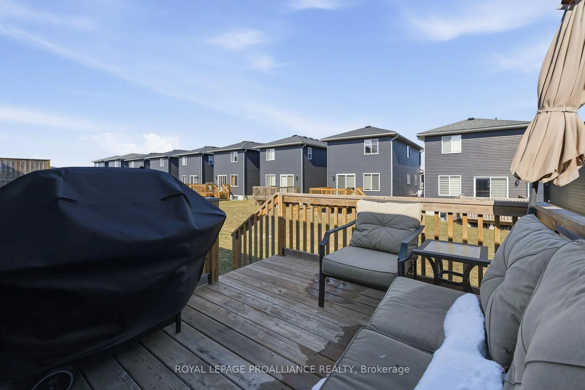Photo 38 of 21 Lehtinen Crescent, Belleville, Belleville Ward — HOMEH