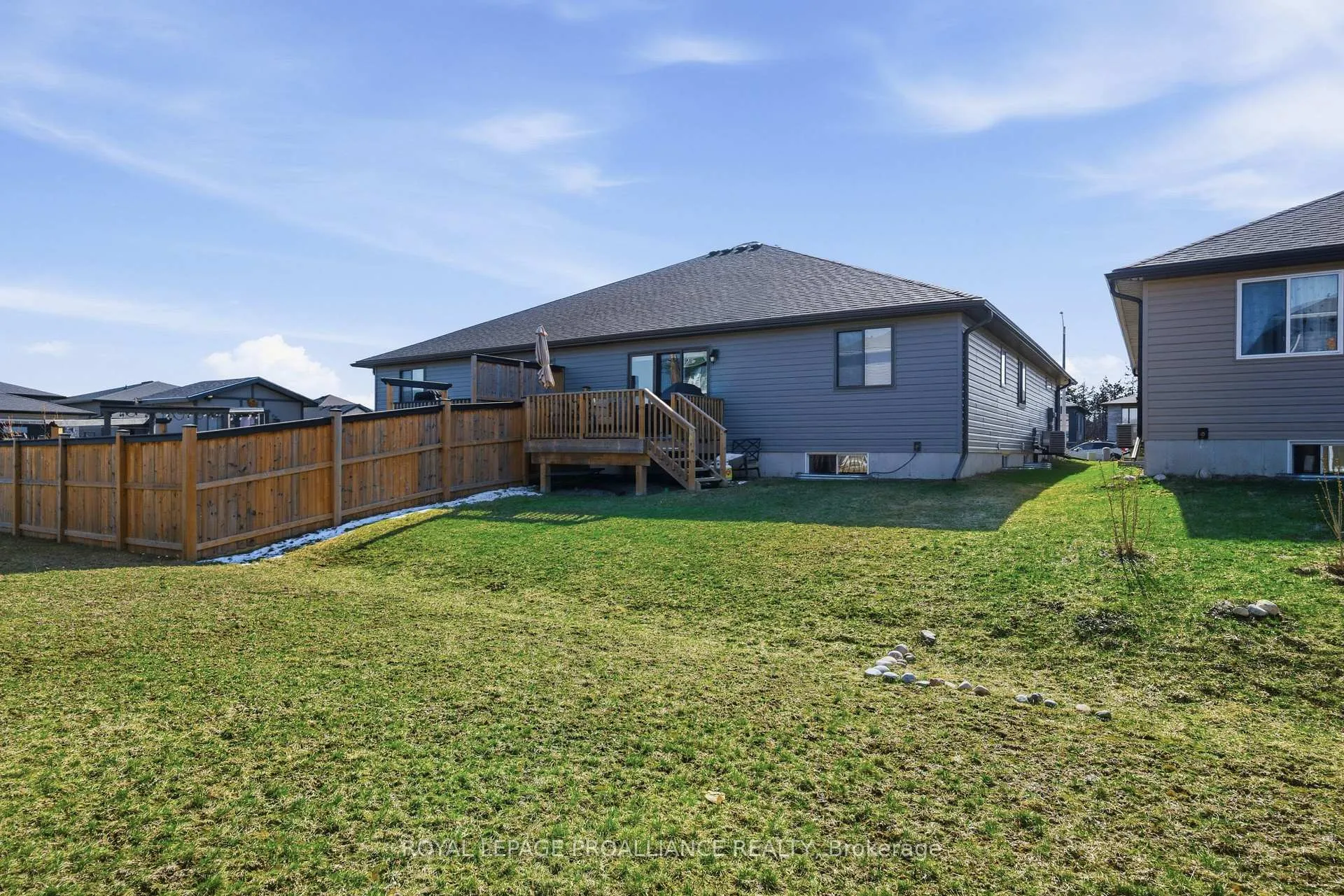 Photo 39 of 21 Lehtinen Crescent, Belleville, Belleville Ward — HOMEH
