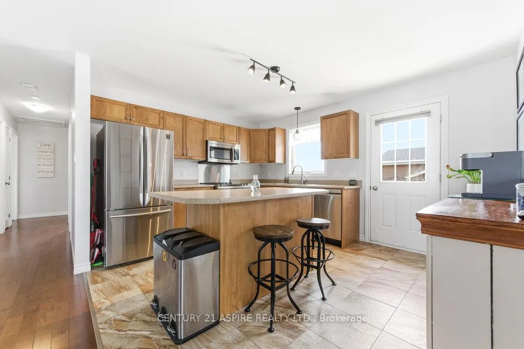 Photo 10 of 17 Newport Drive, Petawawa — HOMEH