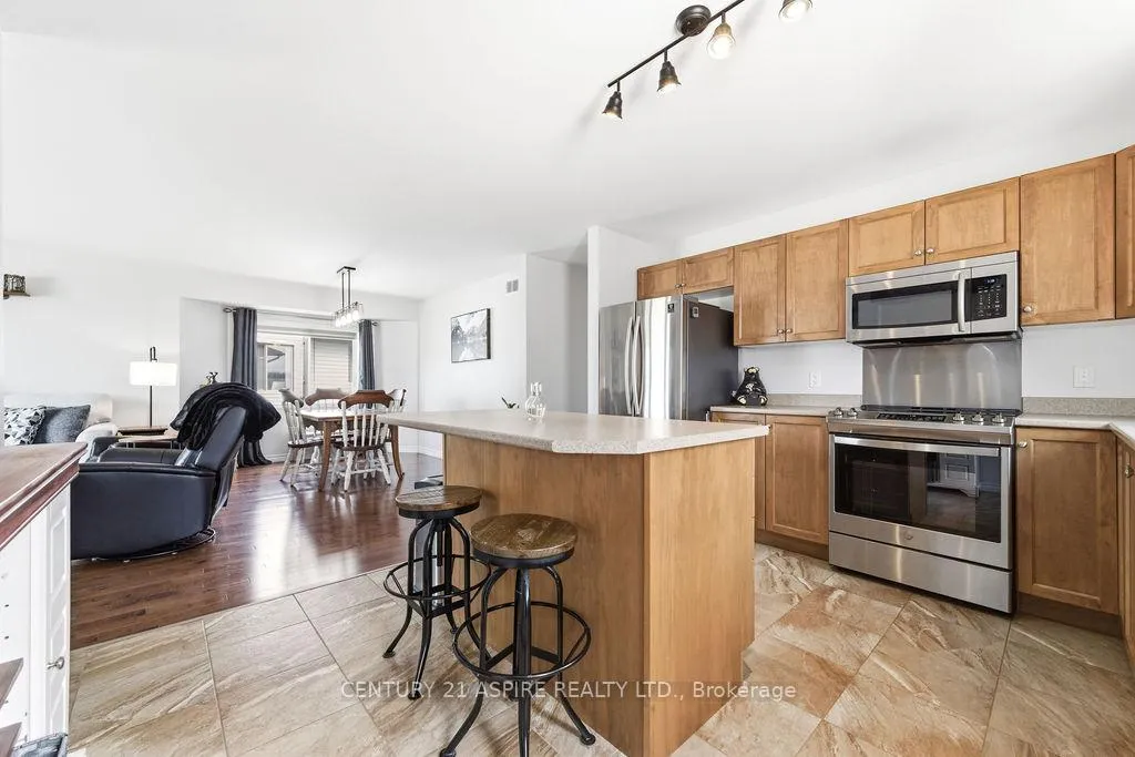 Photo 12 of 17 Newport Drive, Petawawa — HOMEH