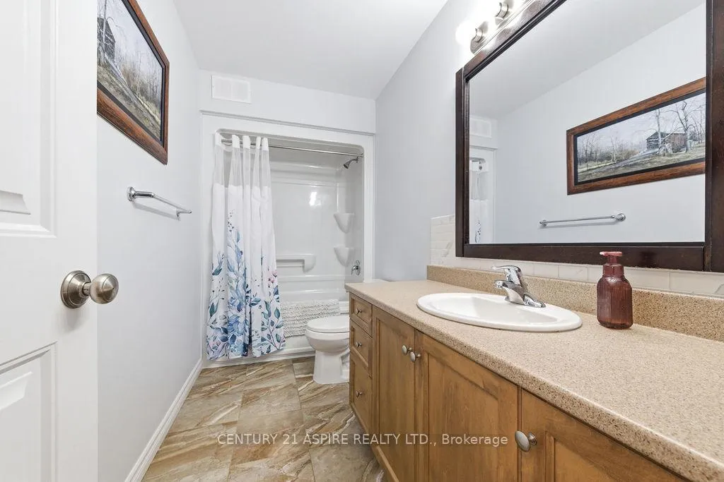 Photo 18 of 17 Newport Drive, Petawawa — HOMEH