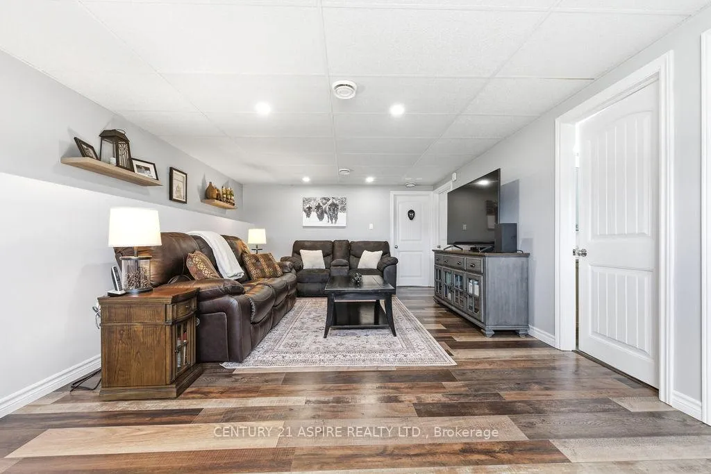 Photo 24 of 17 Newport Drive, Petawawa — HOMEH