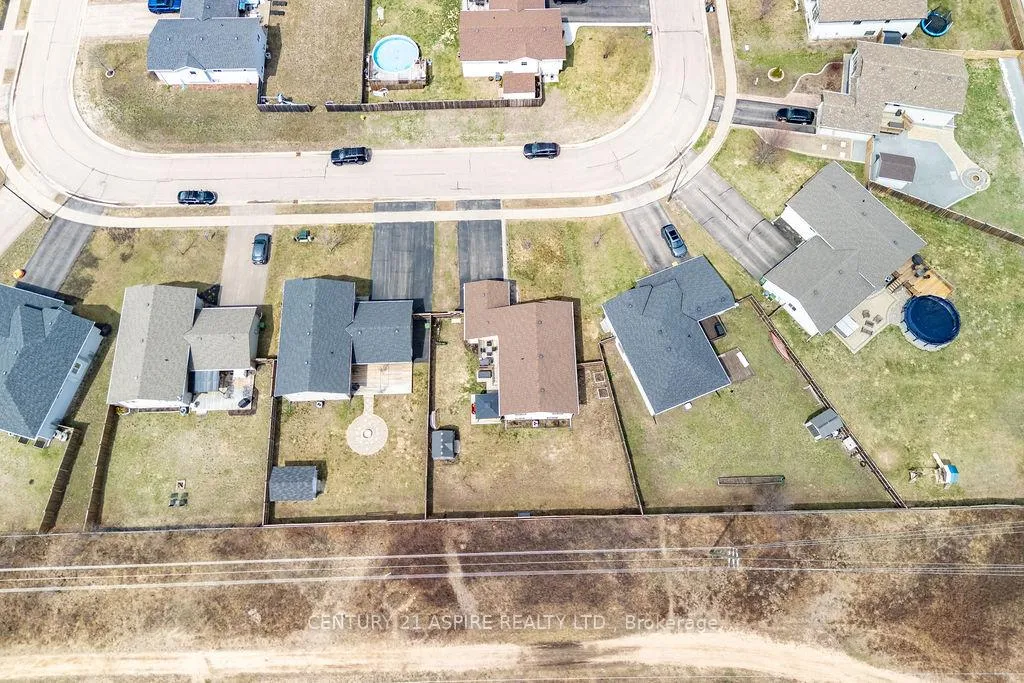 Photo 42 of 17 Newport Drive, Petawawa — HOMEH