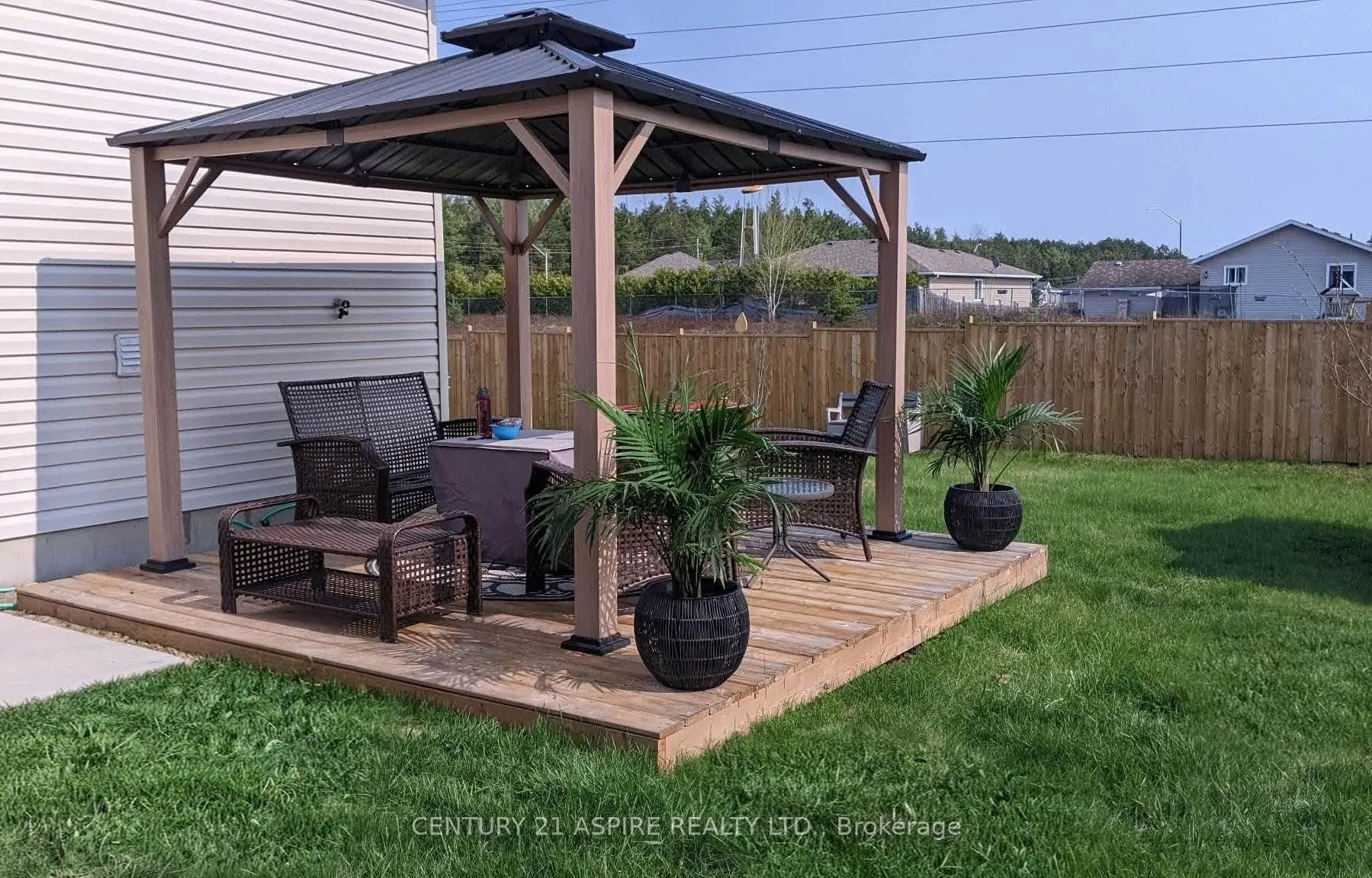 Photo 47 of 17 Newport Drive, Petawawa — HOMEH