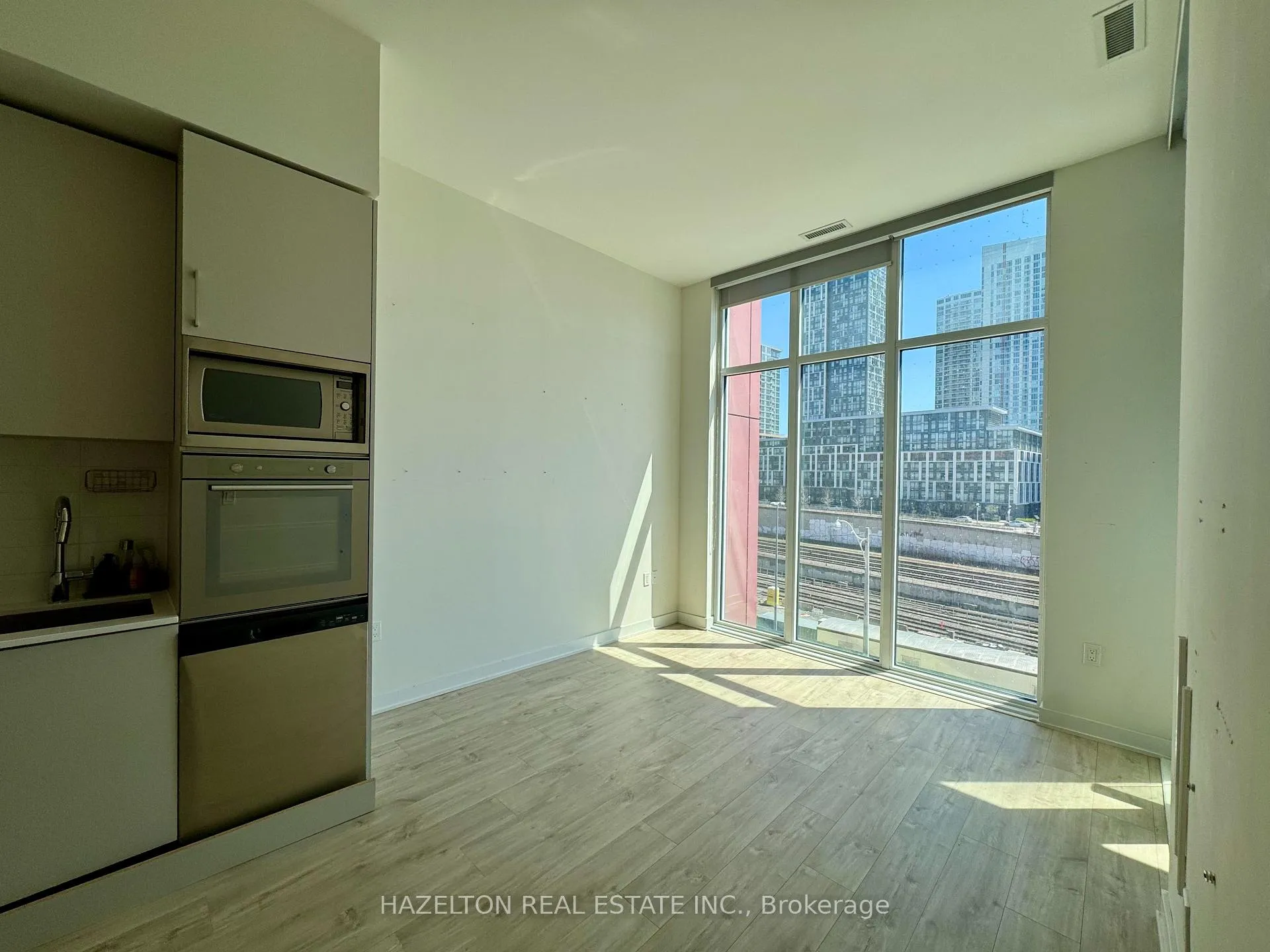 Photo 4 of Unit 201E, 576 Front Street W, Toronto, Waterfront Communities — HOMEH
