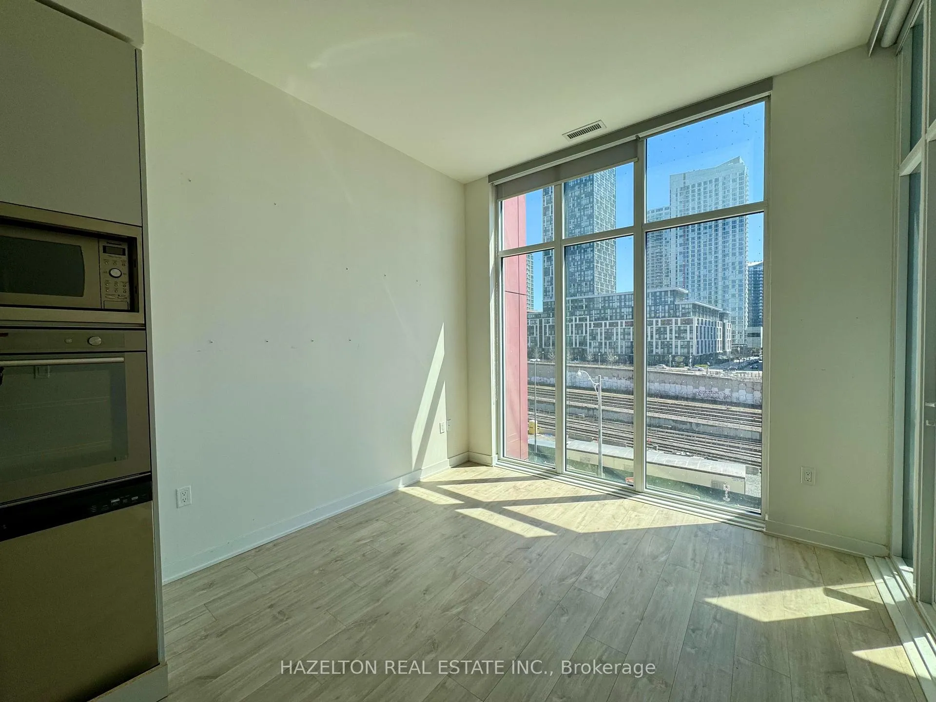 Photo 10 of Unit 201E, 576 Front Street W, Toronto, Waterfront Communities — HOMEH