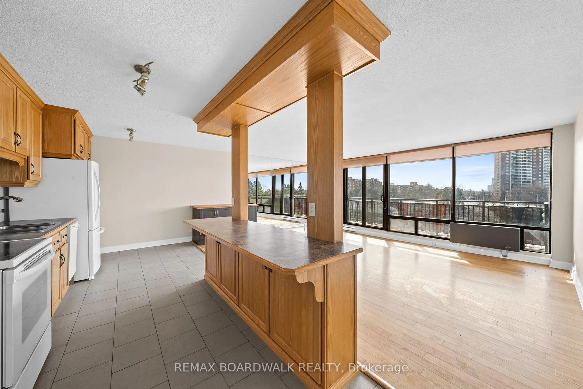 Photo 7 of Unit 502, 1190 Richmond Road, Ottawa, Woodroffe — HOMEH