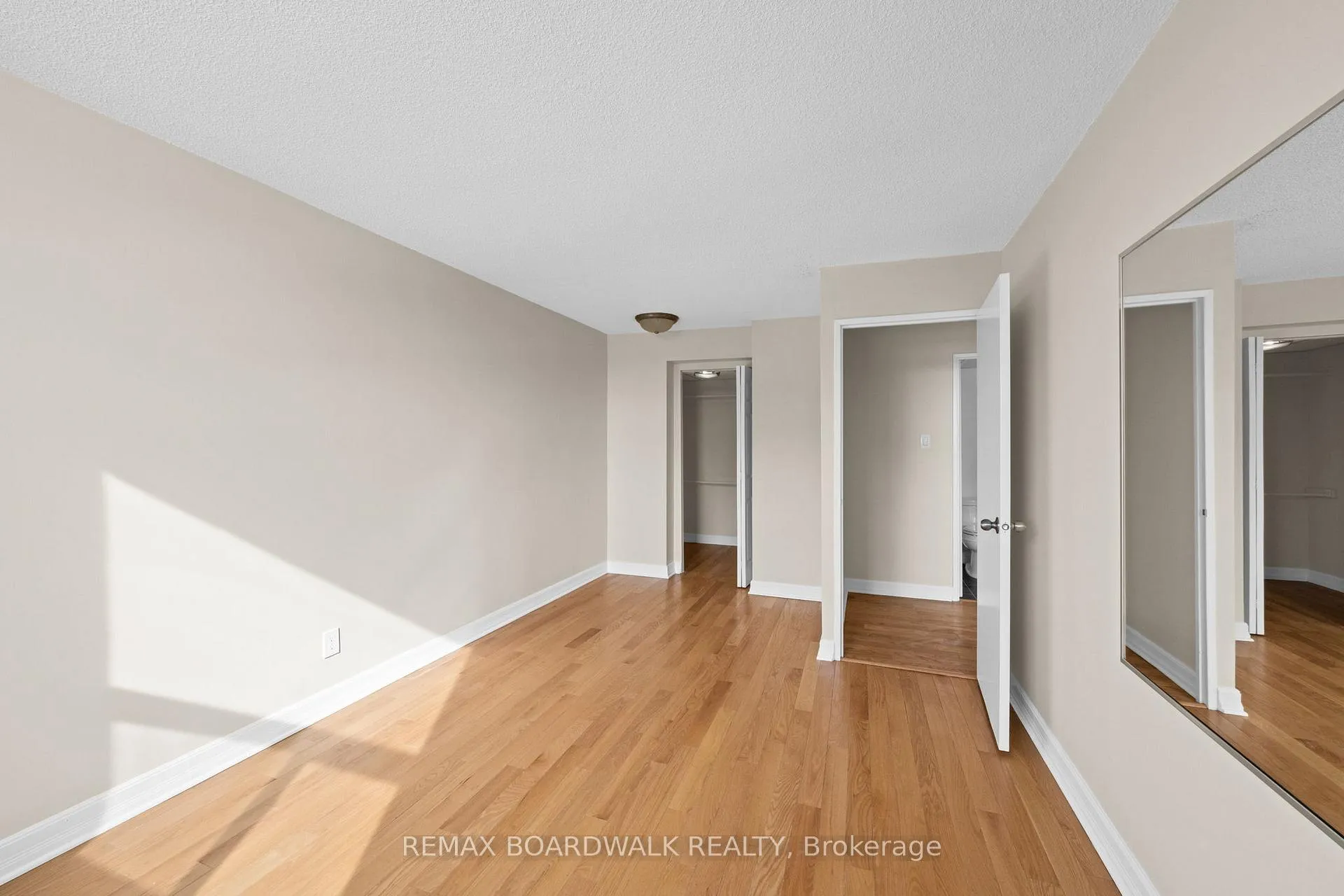 Photo 15 of Unit 502, 1190 Richmond Road, Ottawa, Woodroffe — HOMEH