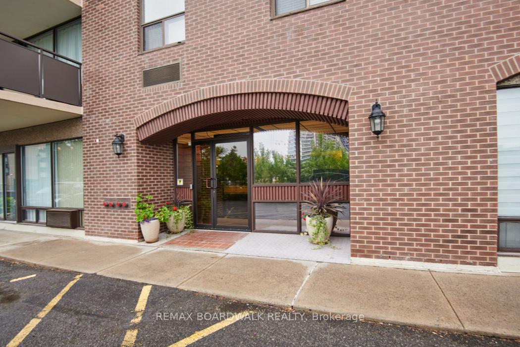 Photo 4 of Unit 502, 1190 Richmond Road, Ottawa, Woodroffe — HOMEH