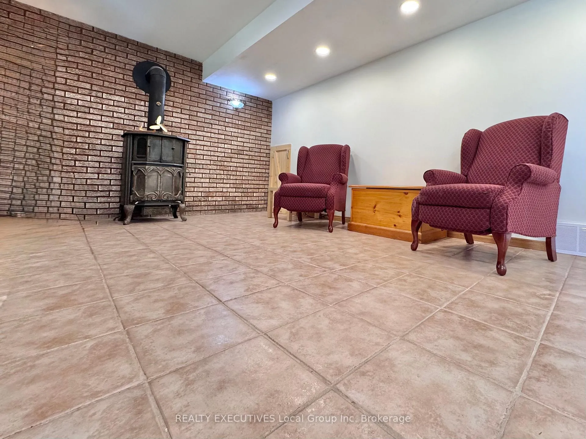 Photo 12 of 1052 Evansville Drive, West Nipissing, Sturgeon Falls — HOMEH