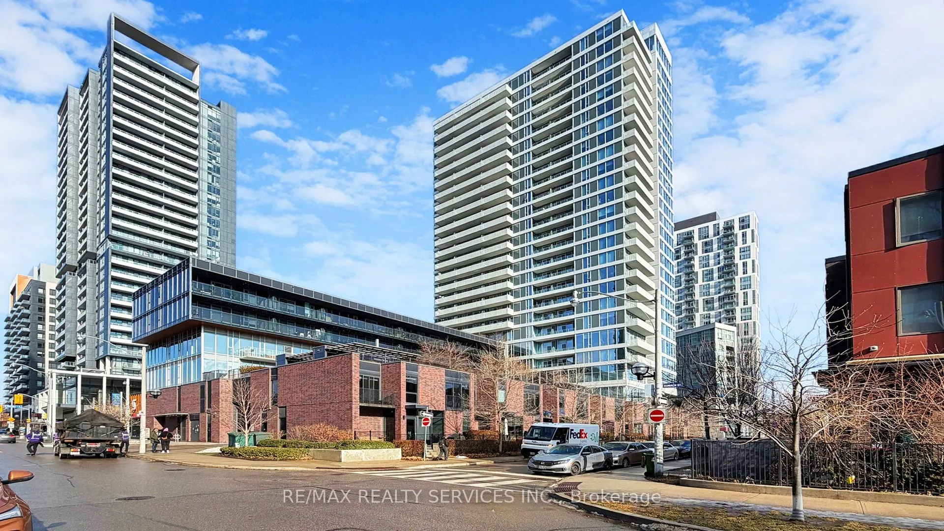Front of Unit 1107, 20 Tubman Avenue
