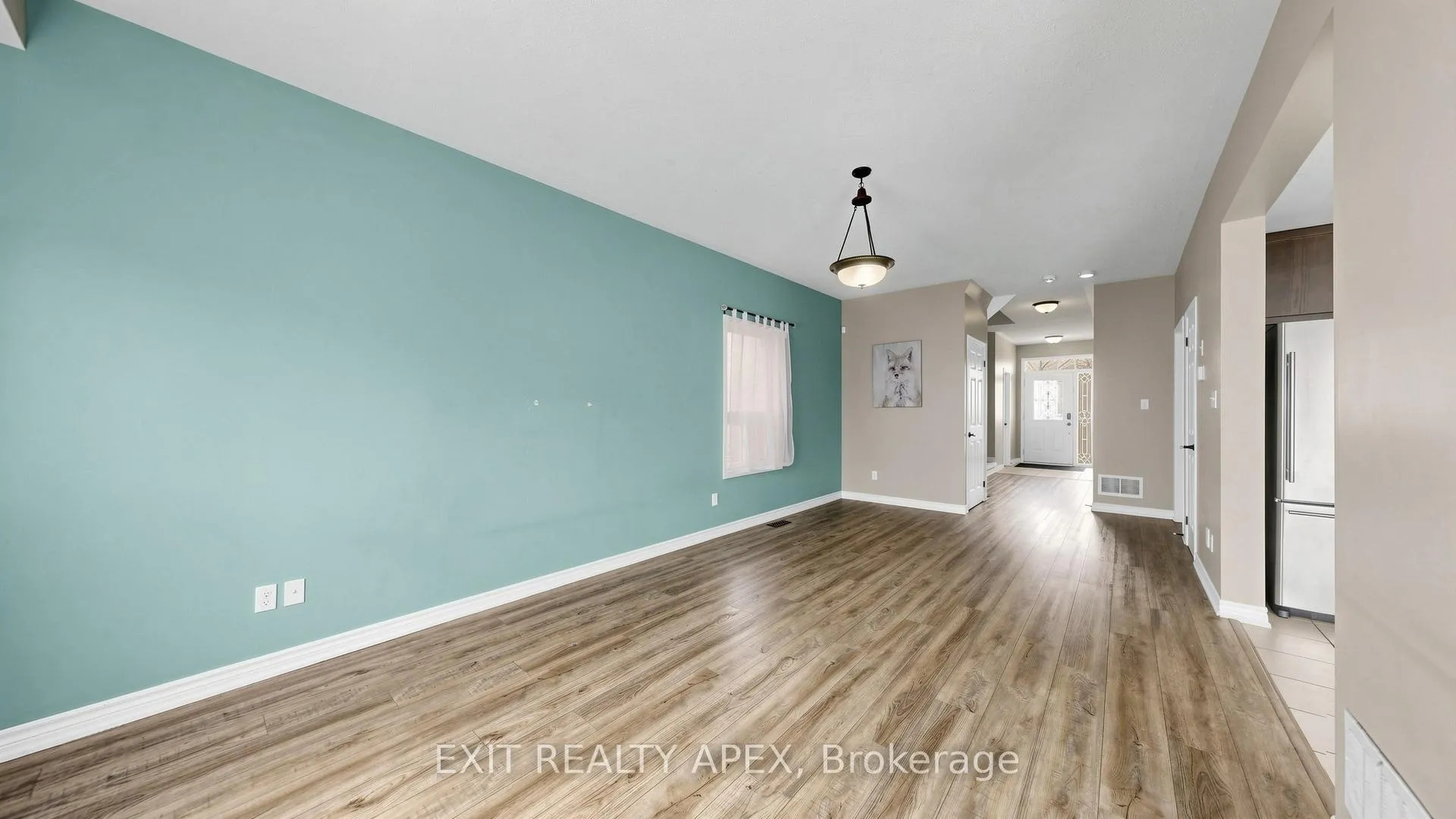 Photo 8 of 1311 Macinally Court, Oshawa, Pinecrest — HOMEH