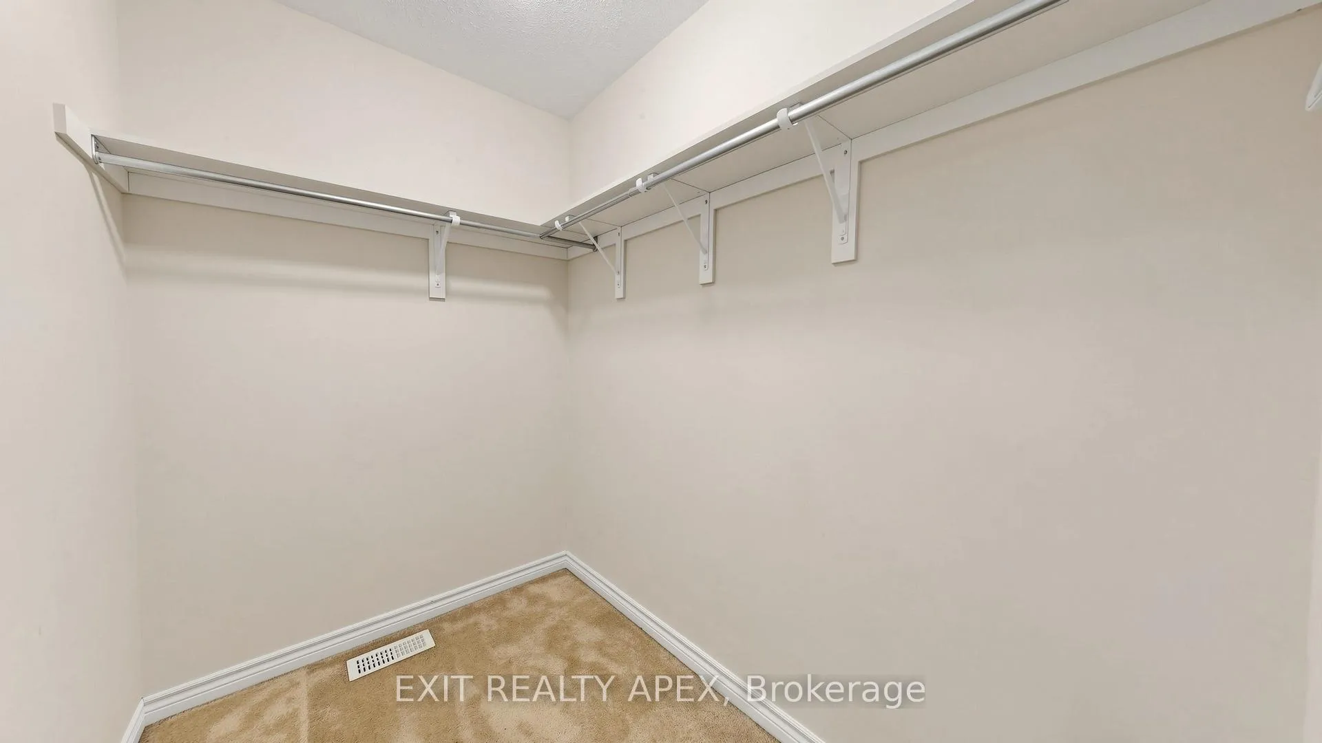 Photo 26 of 1311 Macinally Court, Oshawa, Pinecrest — HOMEH