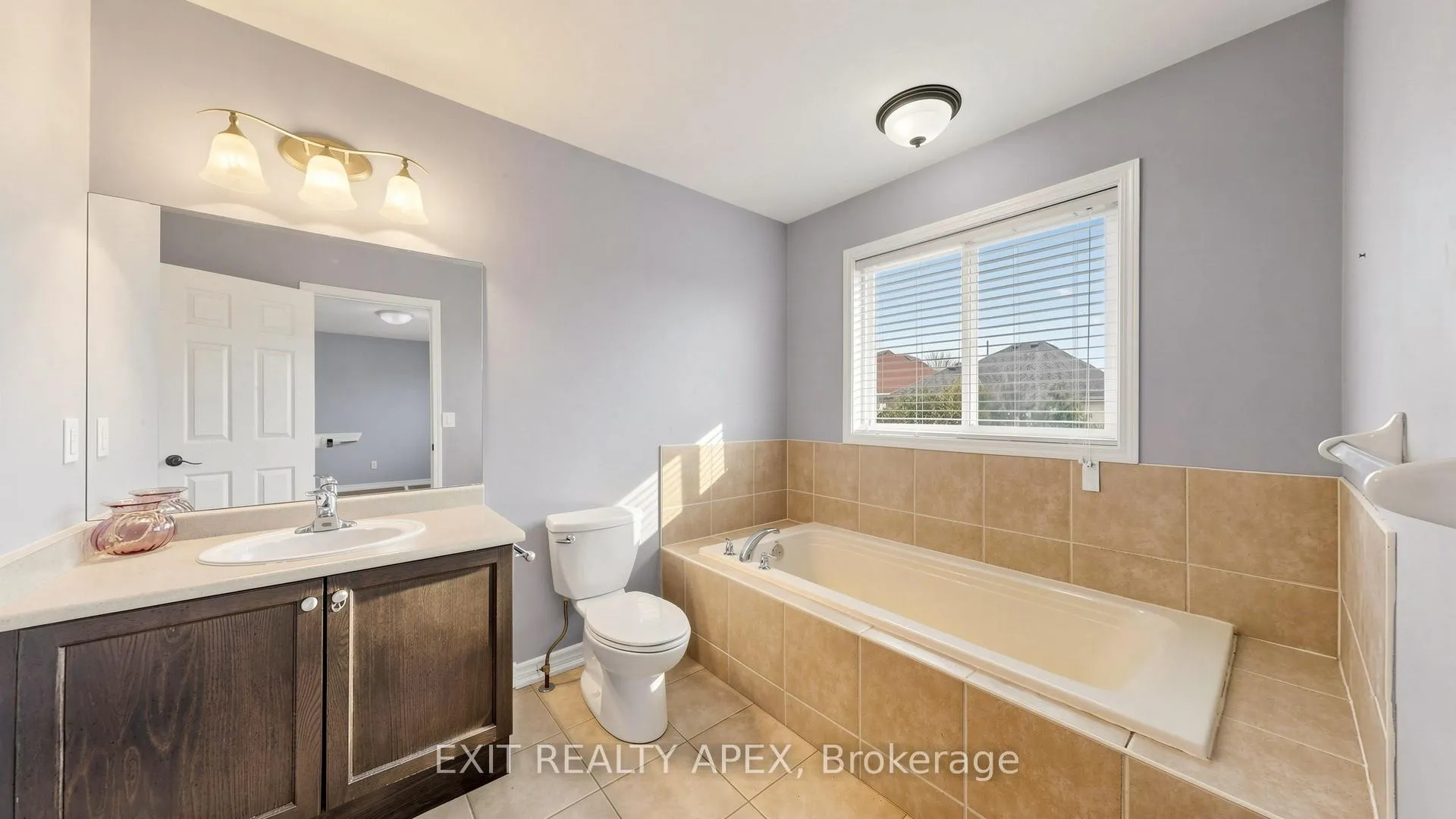 Photo 28 of 1311 Macinally Court, Oshawa, Pinecrest — HOMEH