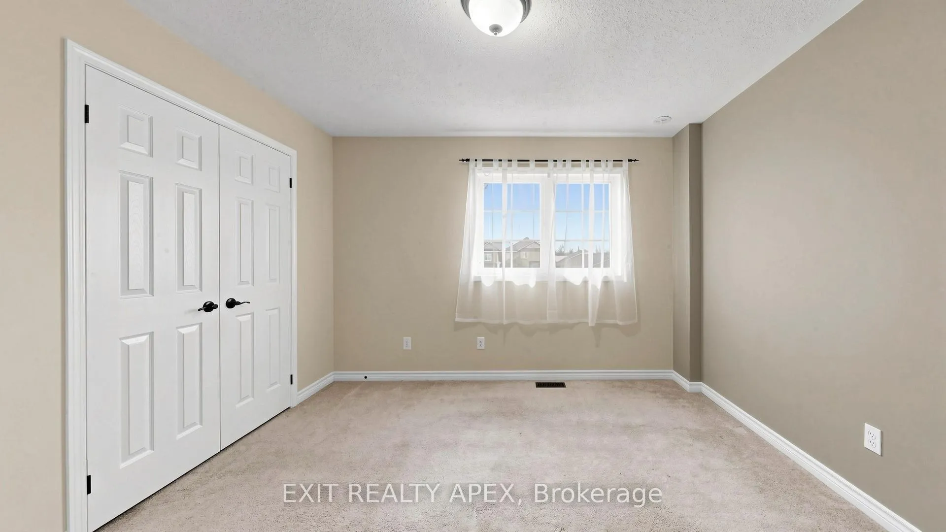 Photo 34 of 1311 Macinally Court, Oshawa, Pinecrest — HOMEH