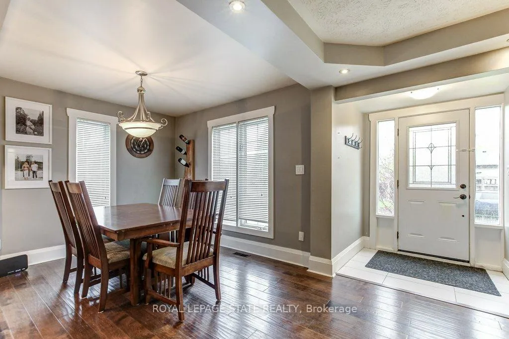 Photo 11 of 114 Second Street N, Hamilton, Stoney Creek — HOMEH