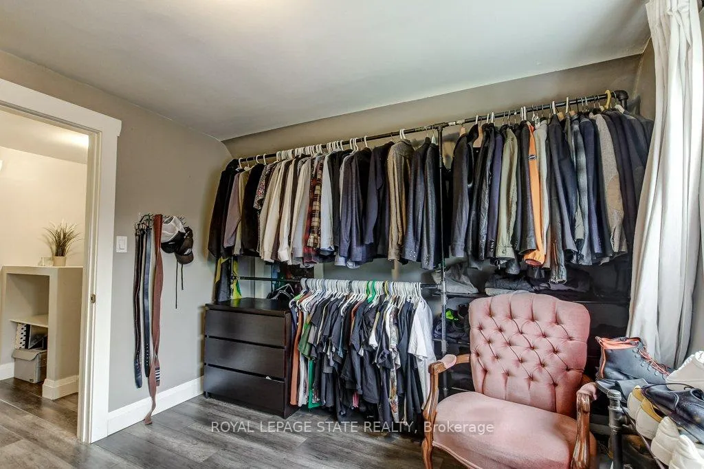 Photo 24 of 114 Second Street N, Hamilton, Stoney Creek — HOMEH