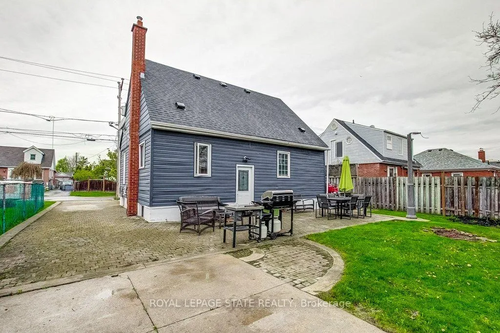 Photo 39 of 114 Second Street N, Hamilton, Stoney Creek — HOMEH