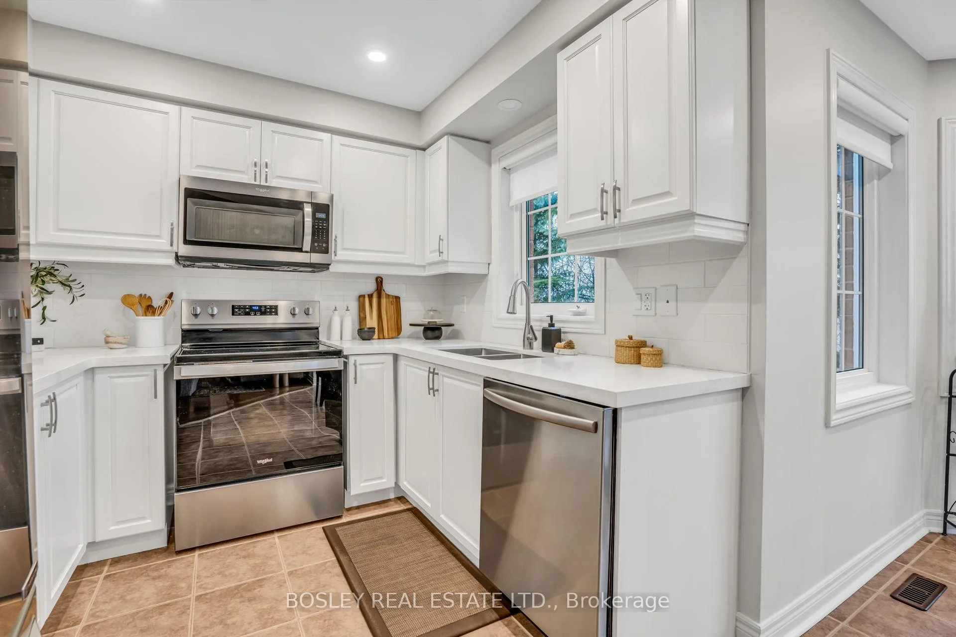 Photo 23 of Unit 24, 22 Gidley Lane, Ajax, Central — HOMEH