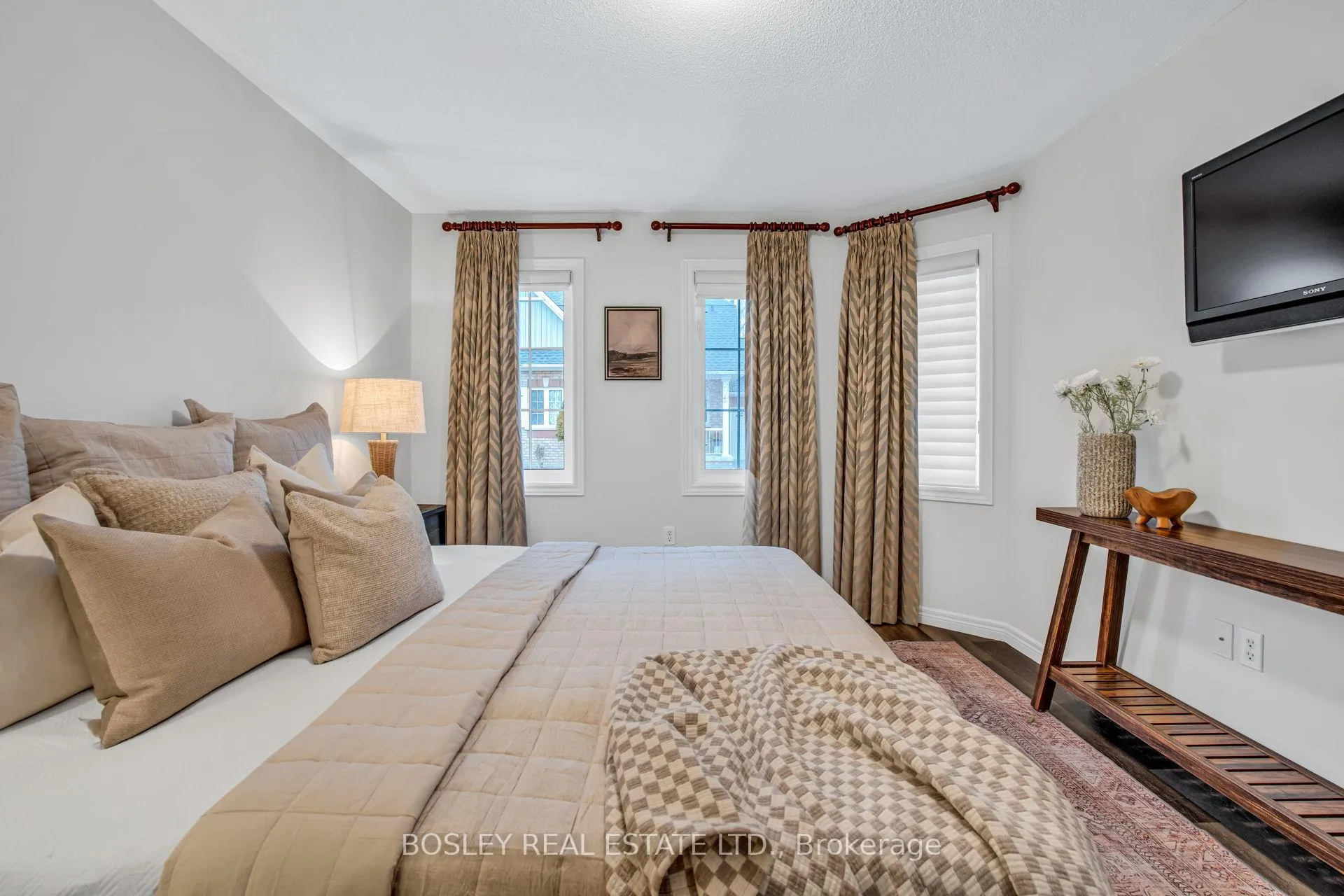 Photo 33 of Unit 24, 22 Gidley Lane, Ajax, Central — HOMEH
