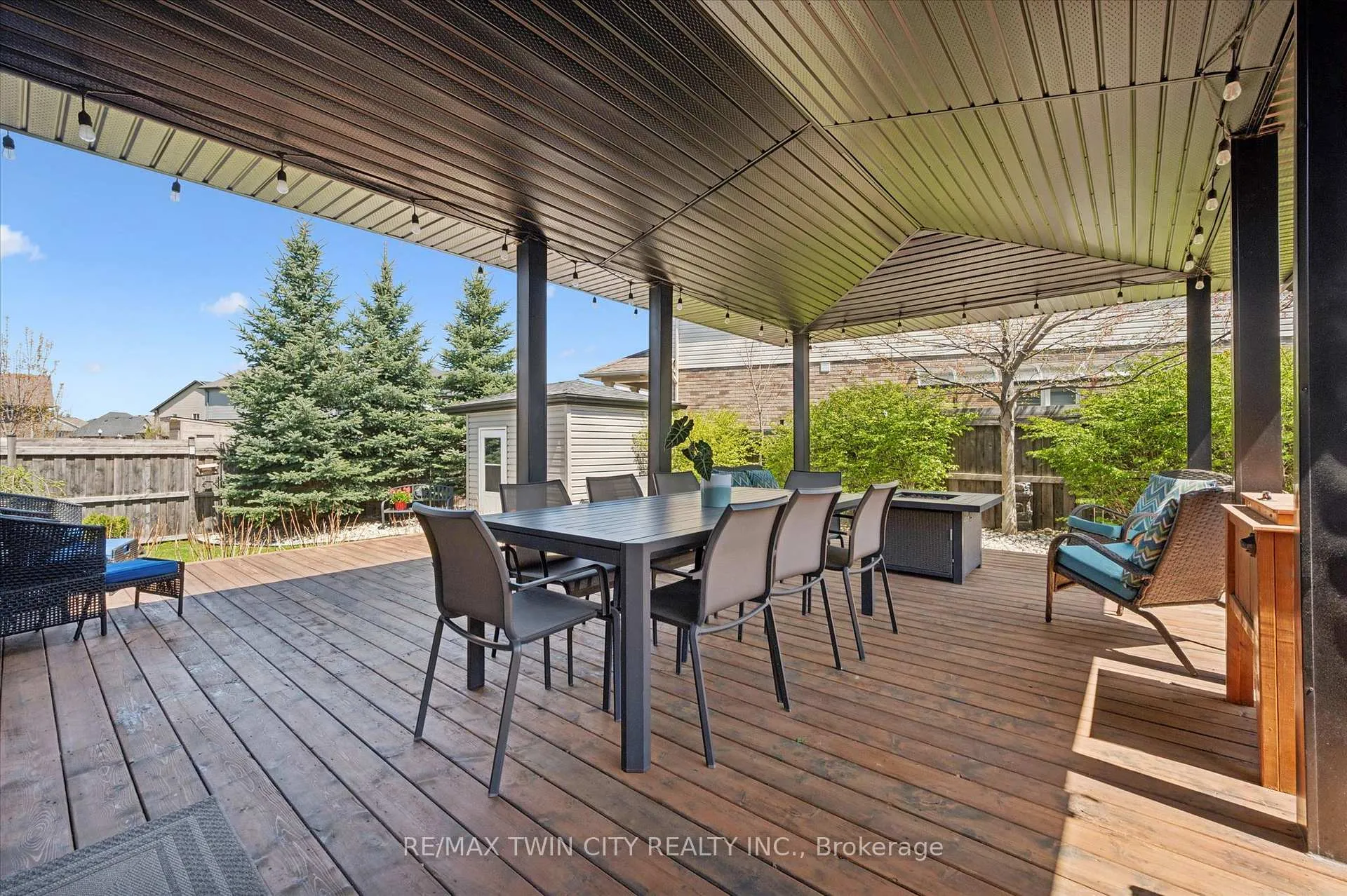 Photo 37 of 33 Mistywood Street, Kitchener — HOMEH