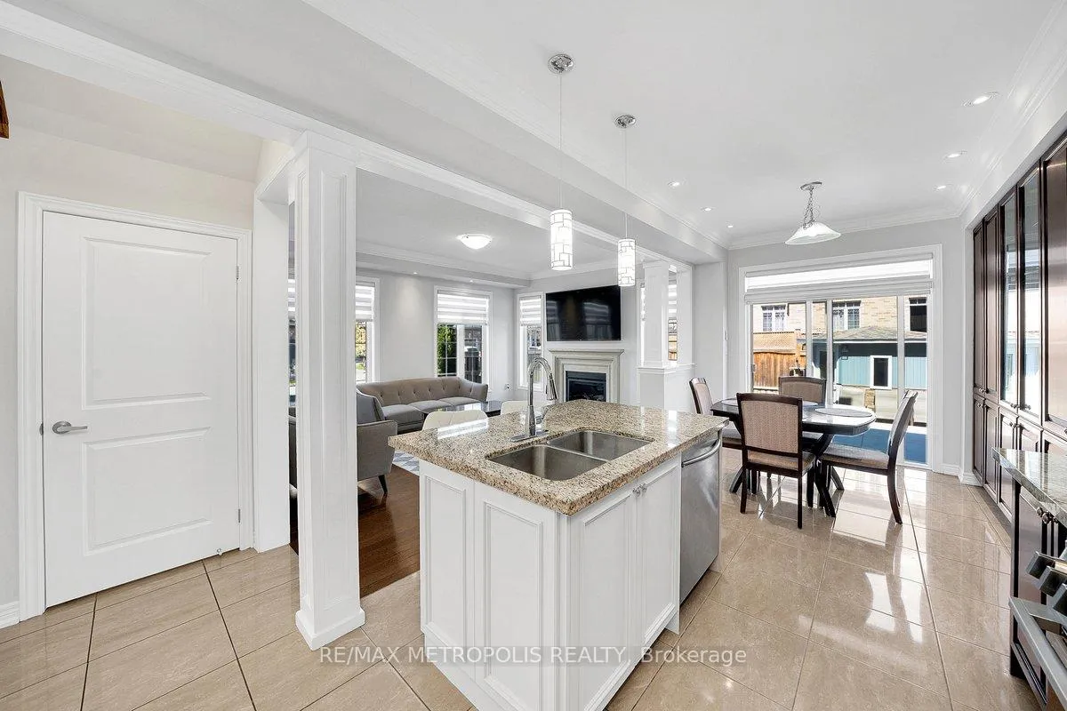 Photo 10 of 115 Pelee Avenue, Vaughan, Kleinburg — HOMEH