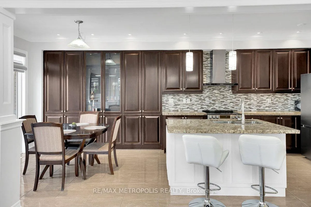 Photo 11 of 115 Pelee Avenue, Vaughan, Kleinburg — HOMEH