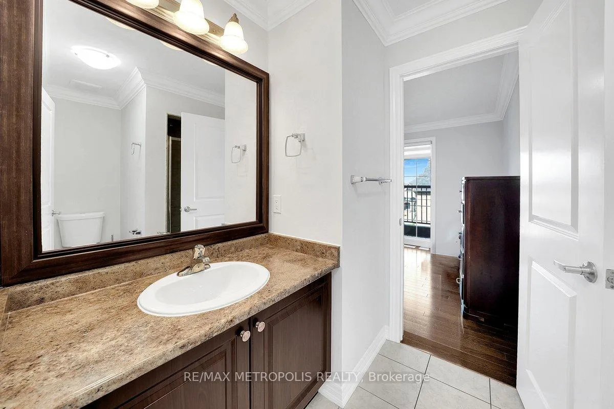 Photo 13 of 115 Pelee Avenue, Vaughan, Kleinburg — HOMEH