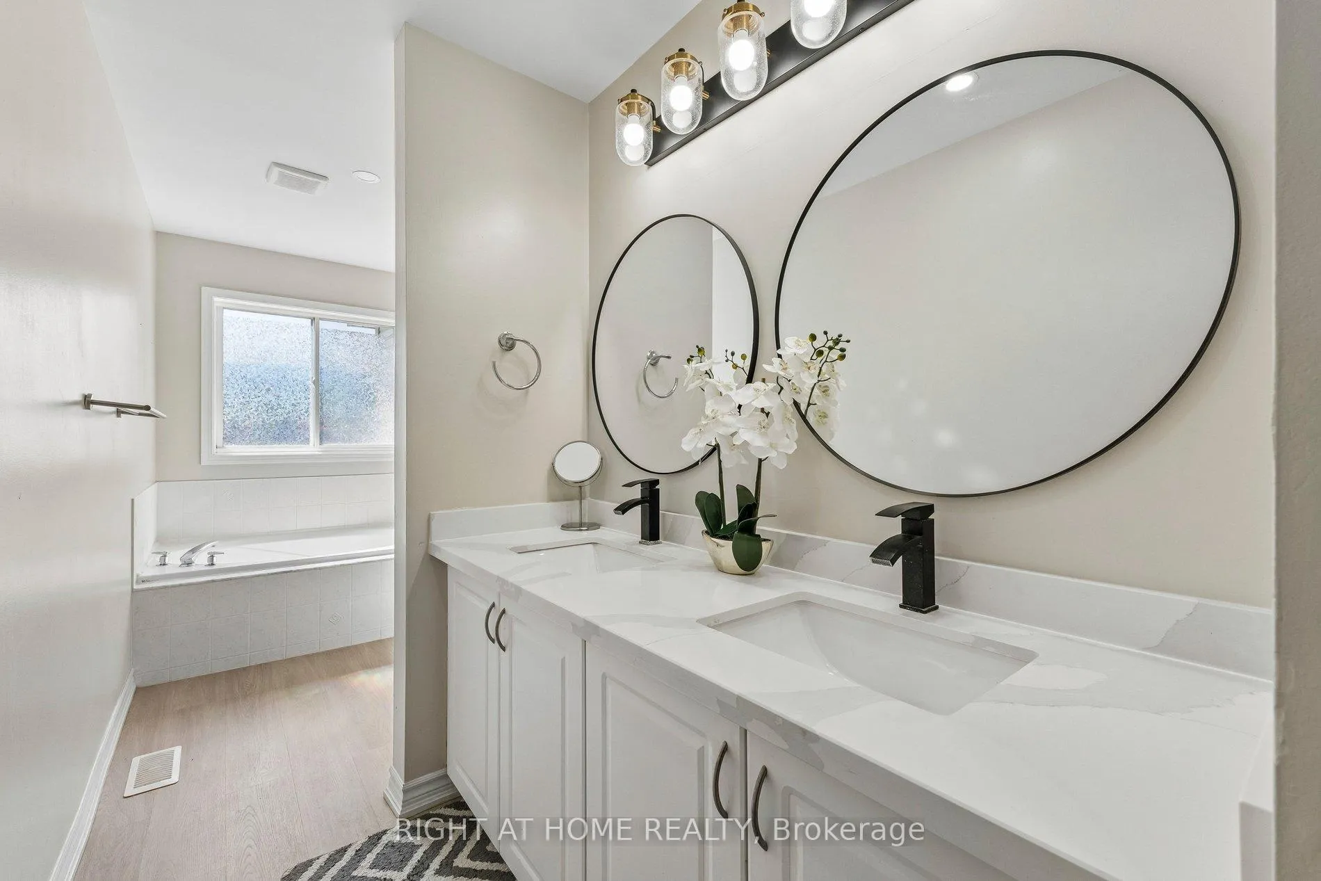 Photo 23 of 640 Ormond Drive, Oshawa, Samac — HOMEH