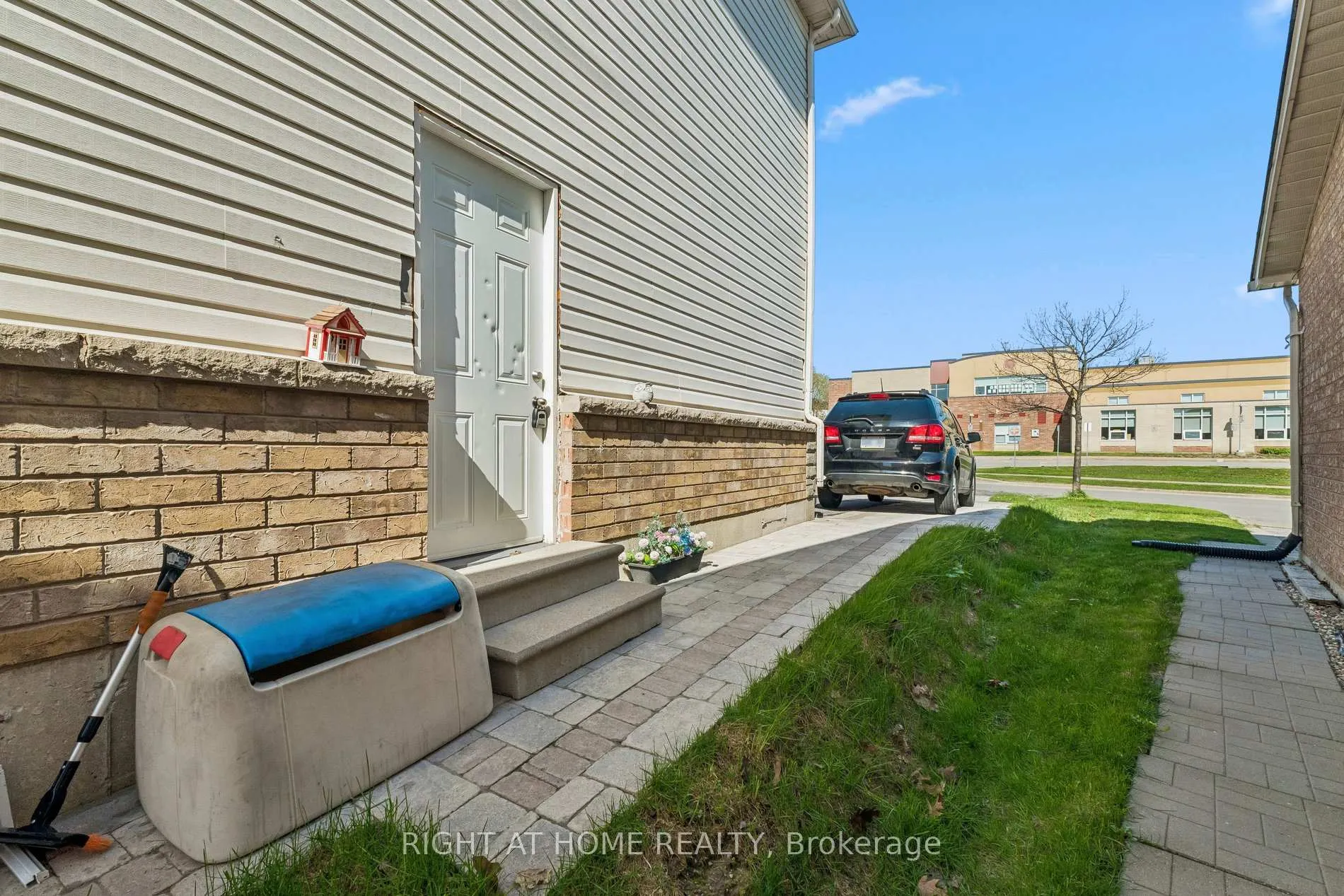 Photo 41 of 640 Ormond Drive, Oshawa, Samac — HOMEH