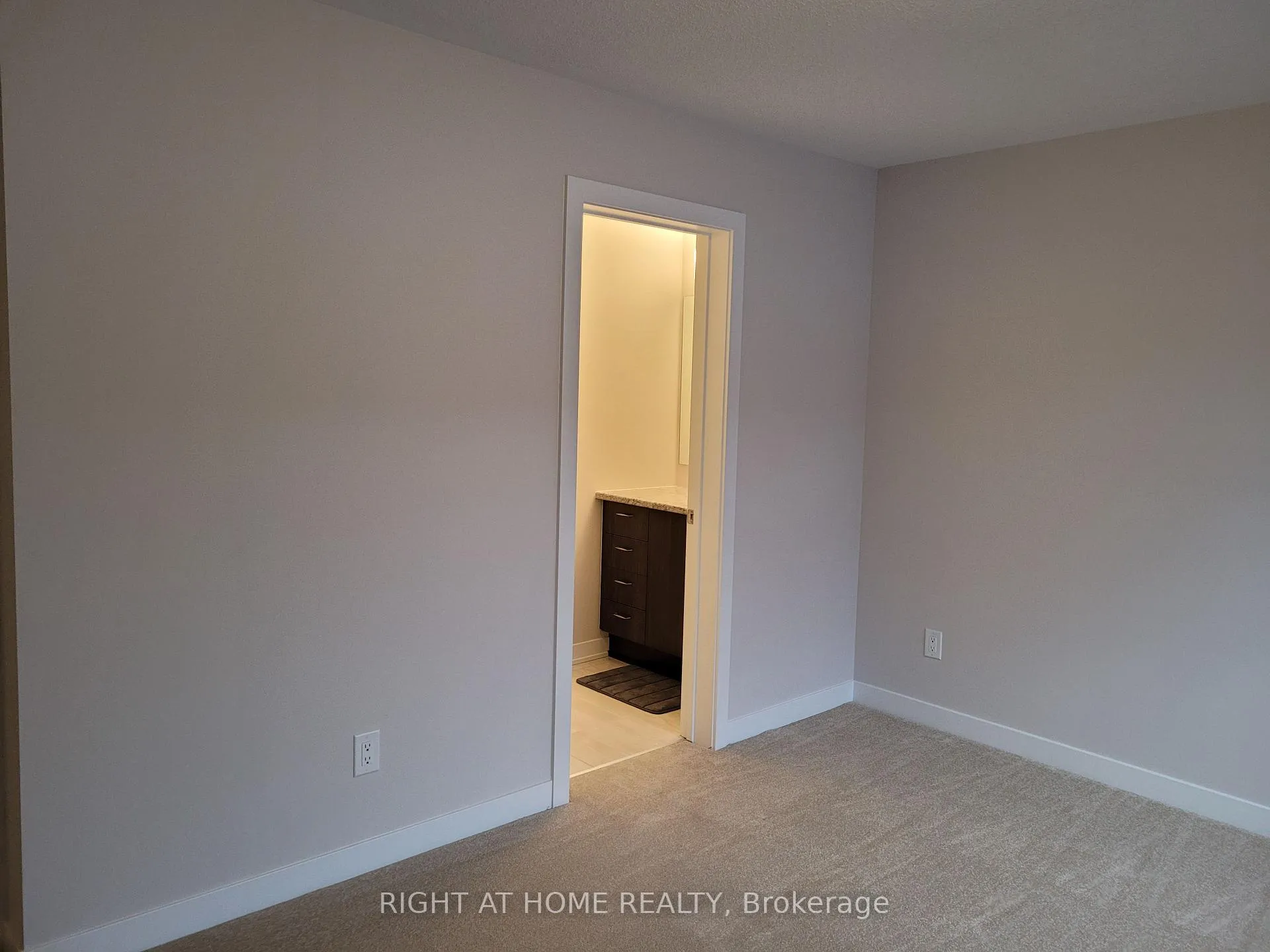Photo 19 of 12 Focality Crescent, Ottawa, Barrhaven - Half Moon Bay — HOMEH