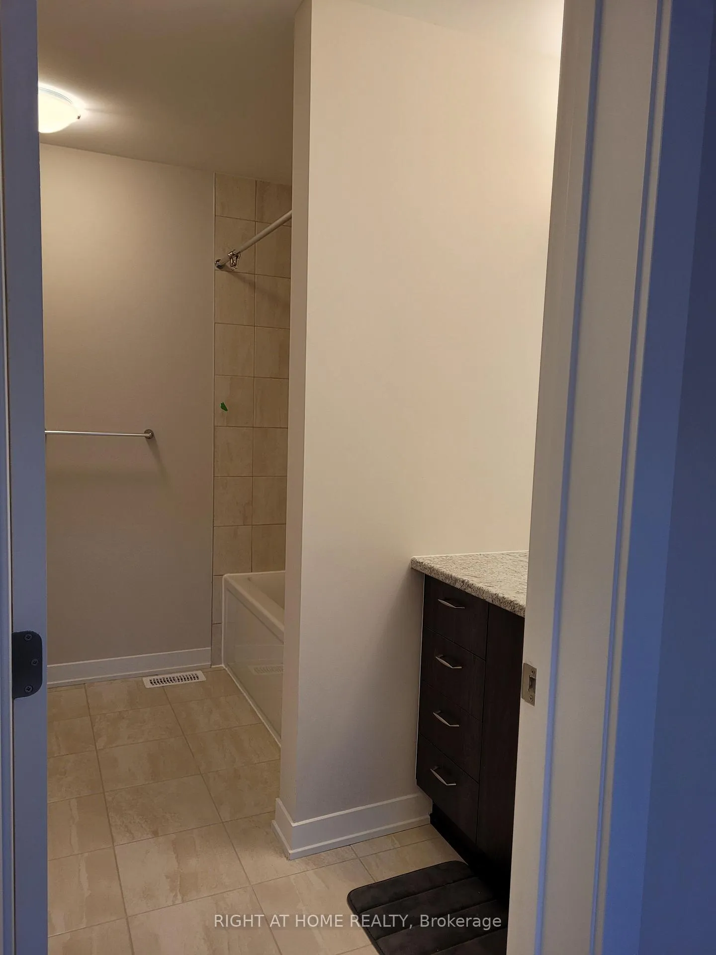 Photo 20 of 12 Focality Crescent, Ottawa, Barrhaven - Half Moon Bay — HOMEH