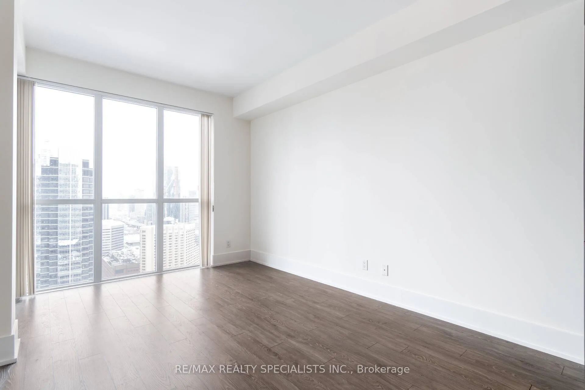 Photo 7 of Unit 3807, 300 Front Street W, Toronto, Waterfront Communities — HOMEH