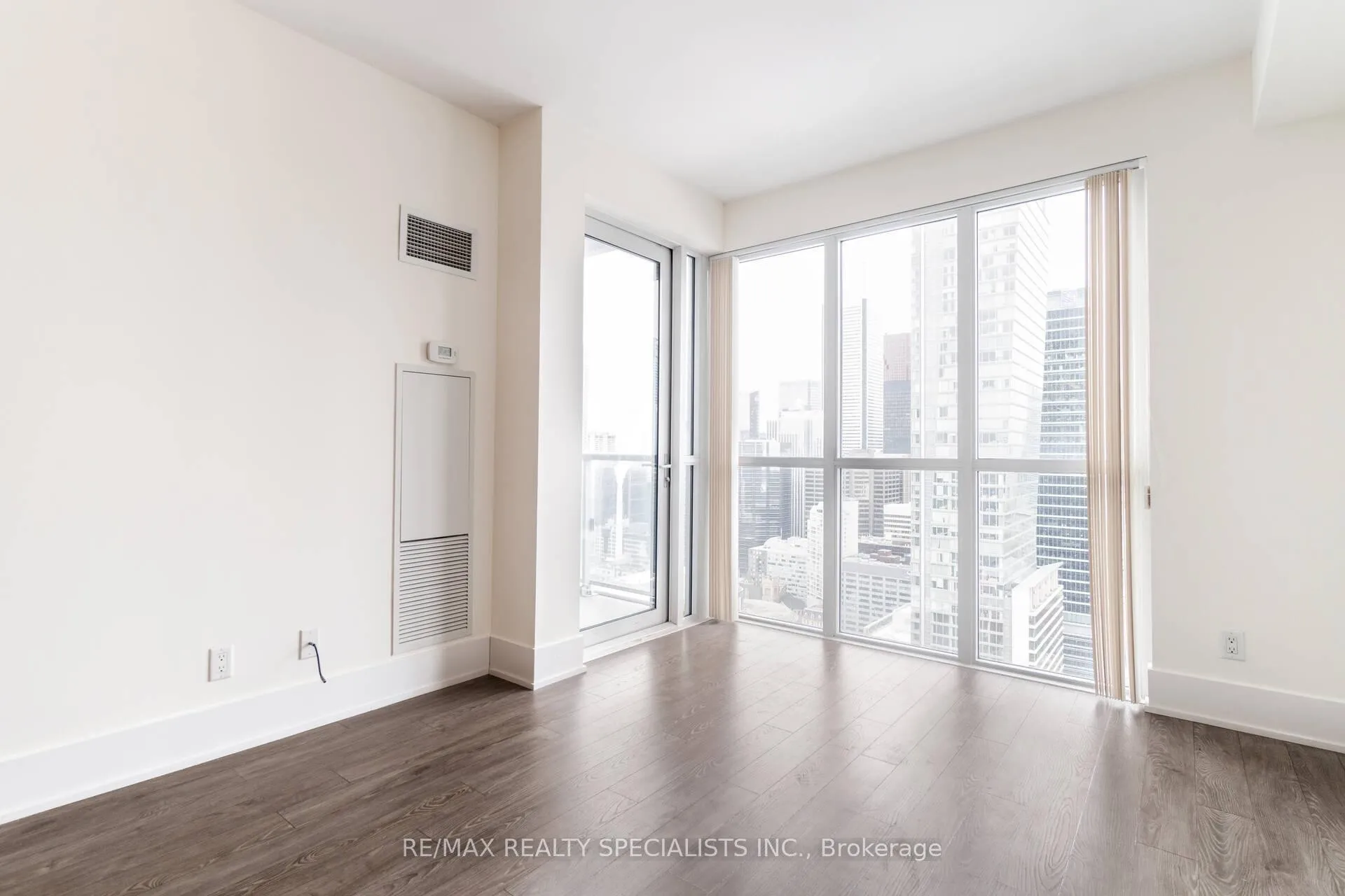 Photo 8 of Unit 3807, 300 Front Street W, Toronto, Waterfront Communities — HOMEH