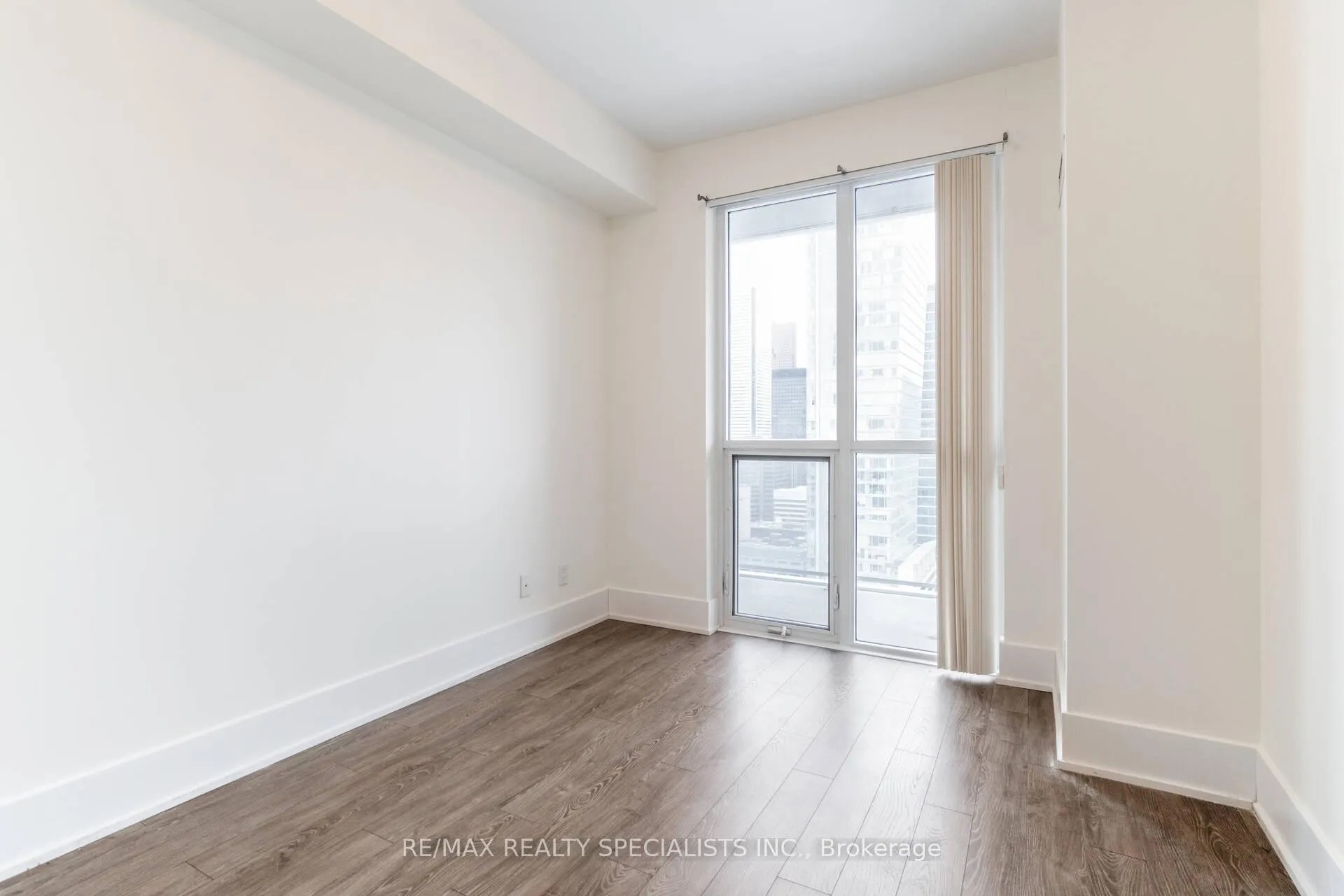 Photo 15 of Unit 3807, 300 Front Street W, Toronto, Waterfront Communities — HOMEH