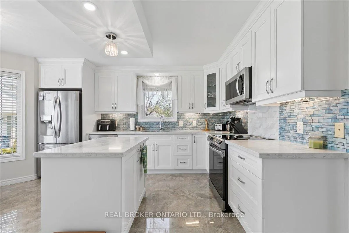 Photo 13 of 17 Greenfield Place, Wilmot — HOMEH