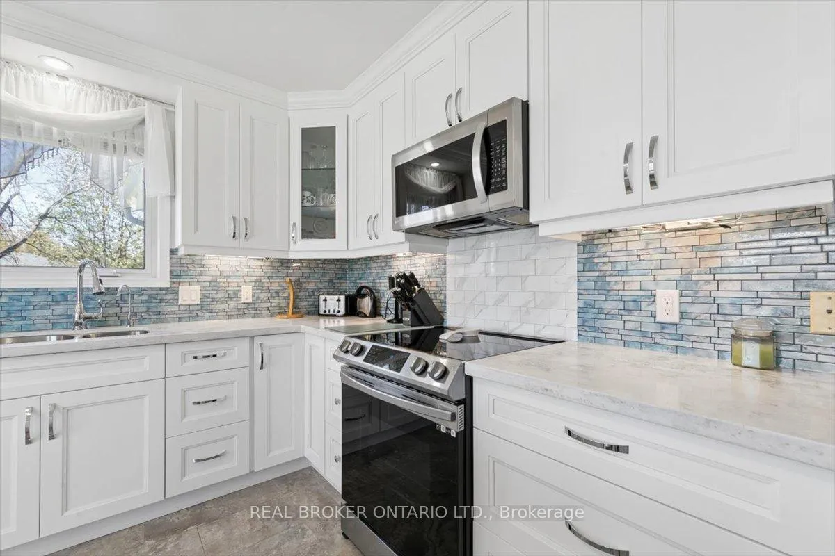 Photo 15 of 17 Greenfield Place, Wilmot — HOMEH