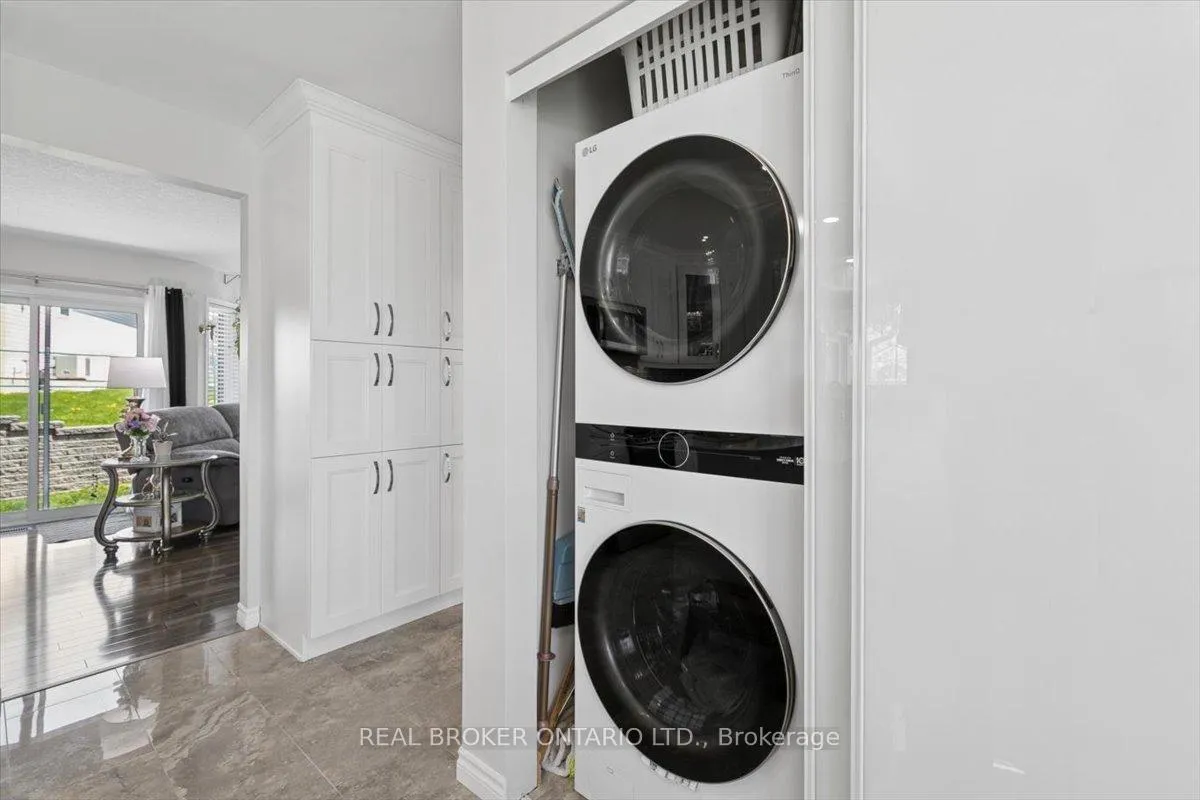 Photo 19 of 17 Greenfield Place, Wilmot — HOMEH