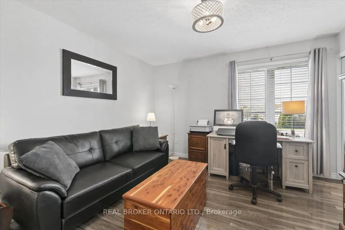 Photo 20 of 17 Greenfield Place, Wilmot — HOMEH