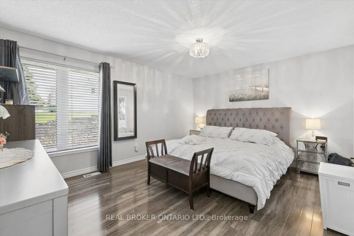 Photo 22 of 17 Greenfield Place, Wilmot — HOMEH