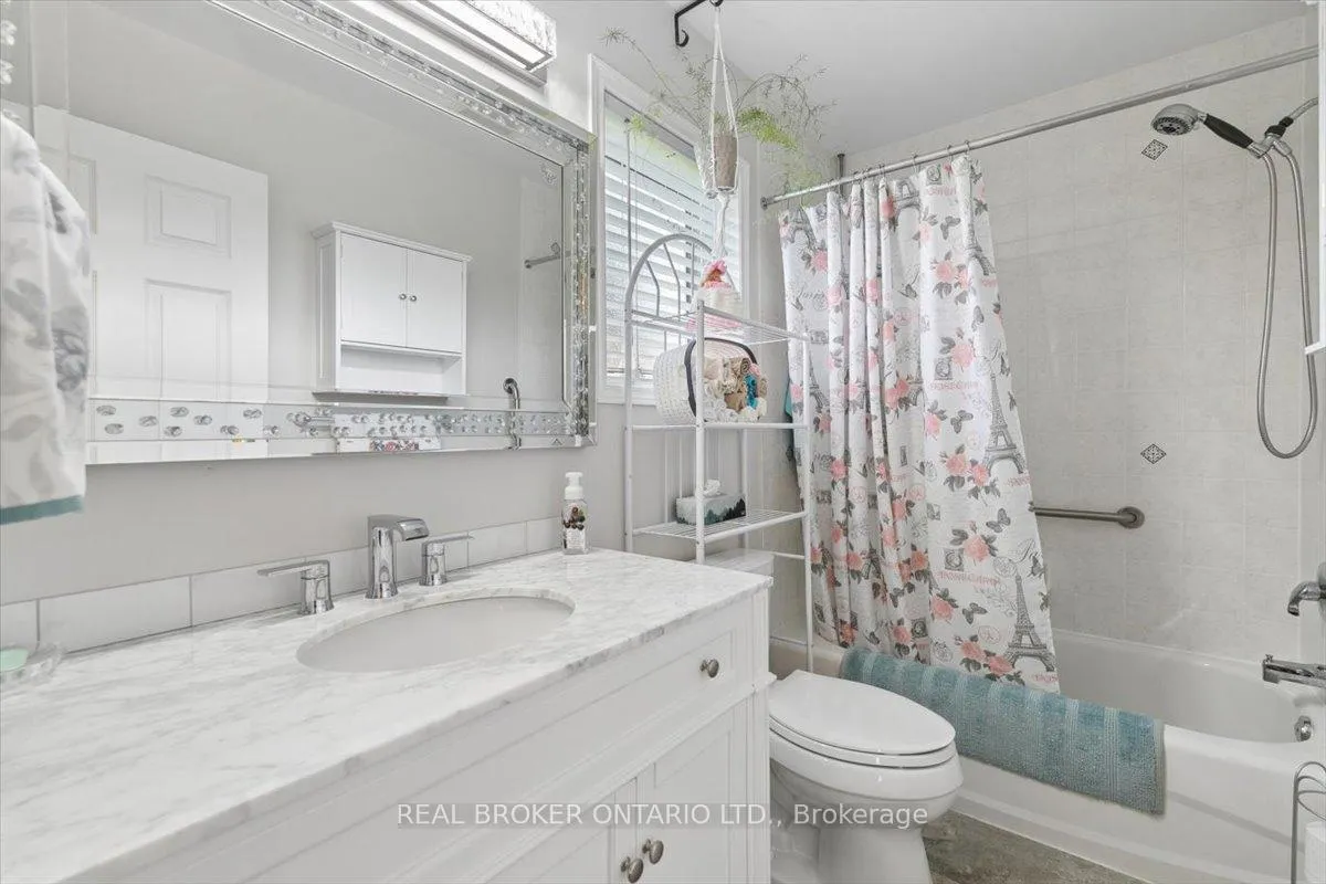 Photo 25 of 17 Greenfield Place, Wilmot — HOMEH